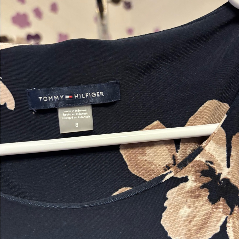 Tommy Hilfiger Black and Tan Floral Blouse - Picture 2 of 3